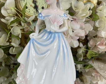Royal Doulton Figurine “claire” HN 3646 Hand Made Bone China