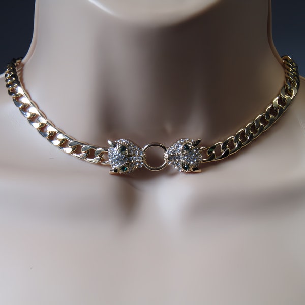 Collier ras de cou plaqué or avec zircons cubiques et tête de léopard