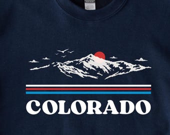 Vintage Colorado Pikes Peak Sweatshirt - Cozy Unisex Crewneck for Outdoor Lovers, Gift for Hikers, Travel, Adventure Gear, Rocky Mountains