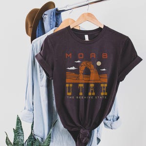 Moab Utah Arches National Park Tshirt - Unisex Tee, Southwest Desert Tee, Nature Lover Gift, Outdoor Adventure Shirt, National Park Tee