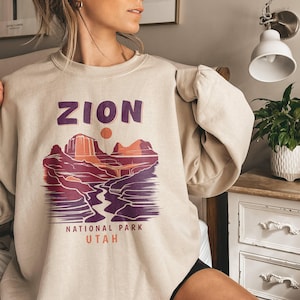 Zion National Park Scenic Sweatshirt | Virgin River Canyon Sweater | Utah Nature Apparel | Southwest Travel Gift | Scenic Hiking Clothing