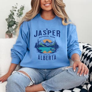 Vintage Jasper National Park Sweatshirt, Jasper Sweatshirt Jasper Sweater Canadian Rockies shirt Rocky Mountains Oversized sweat Canada gift