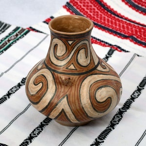 Vase, Cucuteni-Tripolie(Romania, Ukraine,Republic of Moldova), Romanian Folk Art, Handmade Pottery, Clay, Neolithic, Decorative Vase