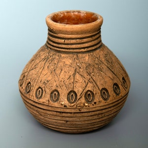 Vintage pottery / Vase