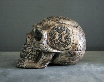 Ceramic skull box Engraved human skull casket Skull art sculpture Viking style Gothic art Halloween