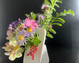 Small Ikebana Vase