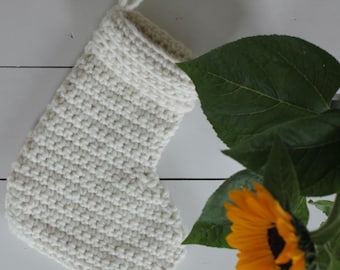 Easy Crochet Christmas Stocking Pattern: Beginner Festive DIY (PDF Pattern)