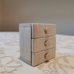 Bedside table / Chest of drawers - Miniature