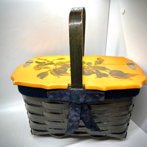 Década de 1970 / Monedero Flip Top Basket / Forrado / Cinta de terciopelo negro / Flores de decoupage / Mango / Bolso / Cottagecore / Firmado