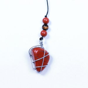 Pendule Porte Bonheur Jaspe Rouge