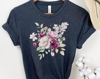 Wildflower Shirt for Women, Wild flower T-shirt, Floral Tshirt, Botanical Tee, Flower Lover Shirt, Gift for Her, Cottagecore shirt, Mom Gift