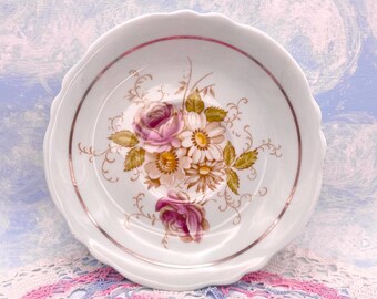 Light Blue Rose and Daisy Paragon Double Warranted English Bone China Saucer