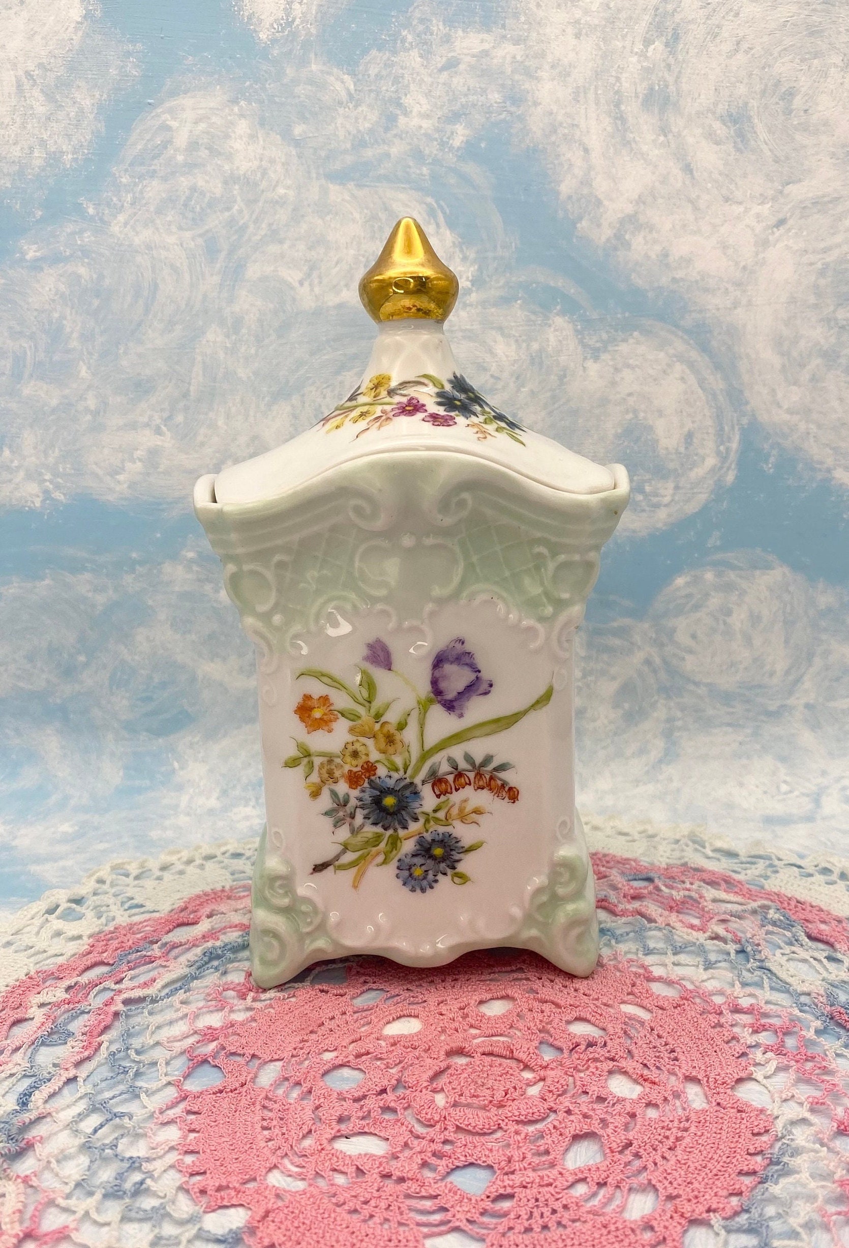 Gerold Porzellan Bavaria 食器 Gerold Porzellan Bavarian Porcelain White Pitcher, Floral Design