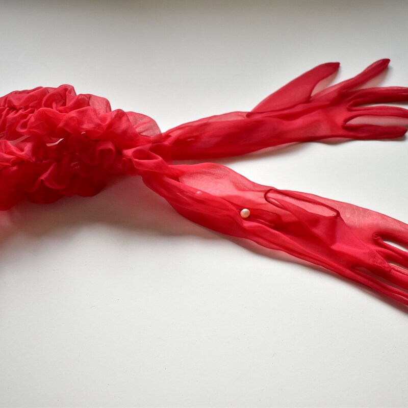Red Sheer Gloves main image 1