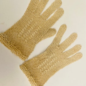 30’s net gloves crochet cream short on wrist