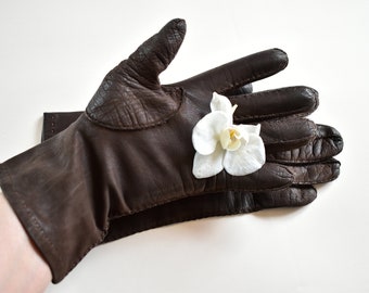 Brown leather gloves size 7.5 vintage silk lining