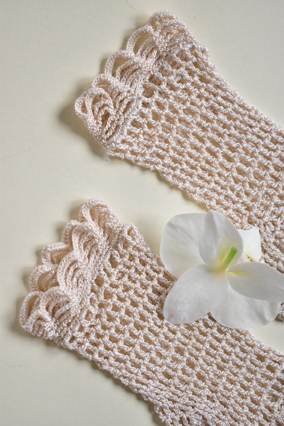 crochet gloves Cream Heavy thread Antique Net Tea… - image 4