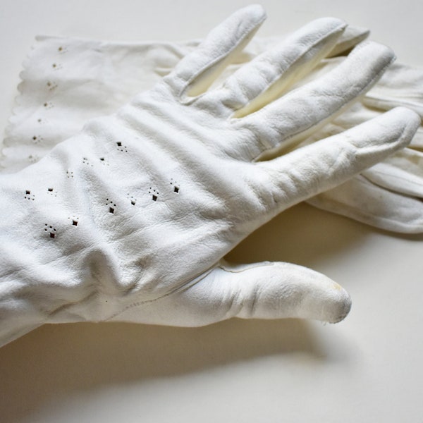 Gants crème cuir enfant découpé détail vintage 30's 40's