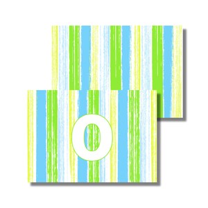Kinder Briefpapier, Dankesnotizen, Grußkarten, Karte für jeden Anlass, Initial mit grünen Streifen (druckbare gefaltete Grußkarte, personalisierter digitaler Download)