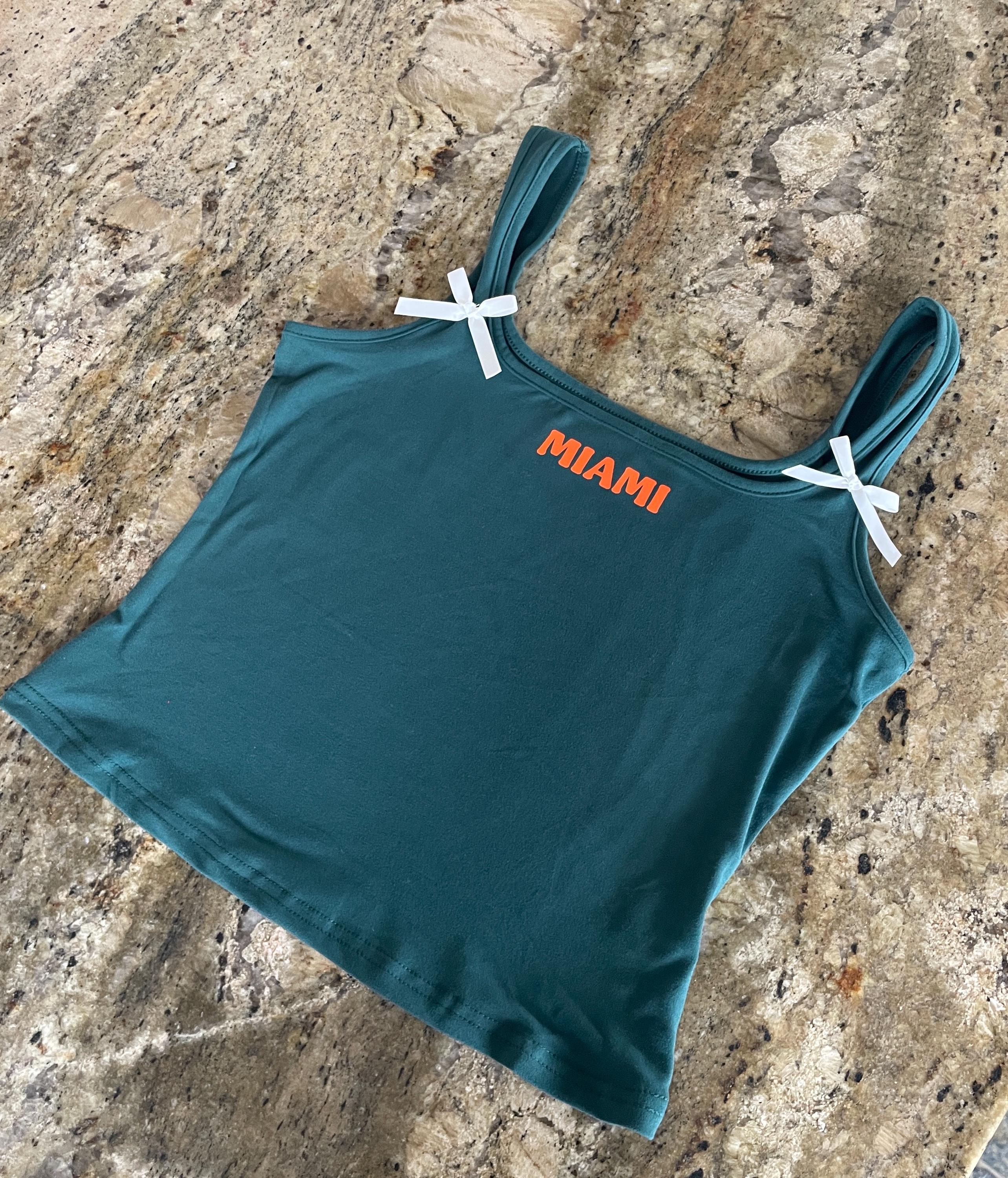Miami Bow Tank