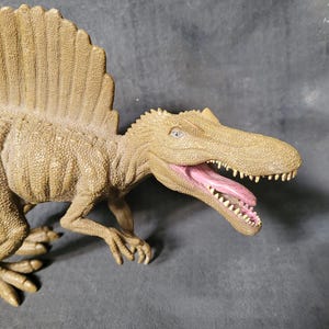 1990 Vintage Dinosaur Spinosaurus Toy Figures