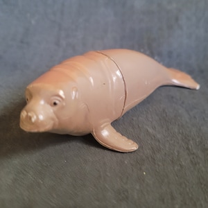 Kunststoff Manatee Spielzeug Figur Vintage Wassersäugetier Seekuh