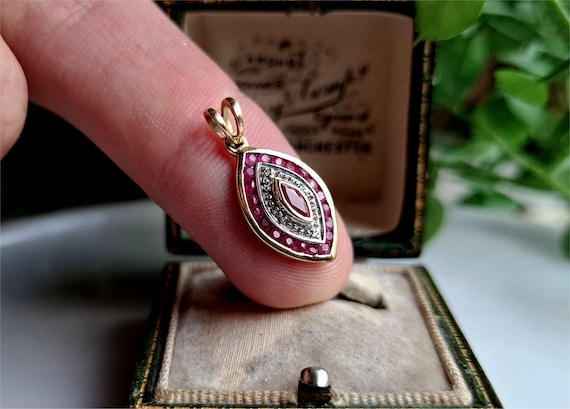 IMPRESSIVE Vintage 9ct Gold Ruby Diamond Pendant. PAYMENT PLANS AVAiLABLE! 9ct Gold Ruby Pendant [ref00e]