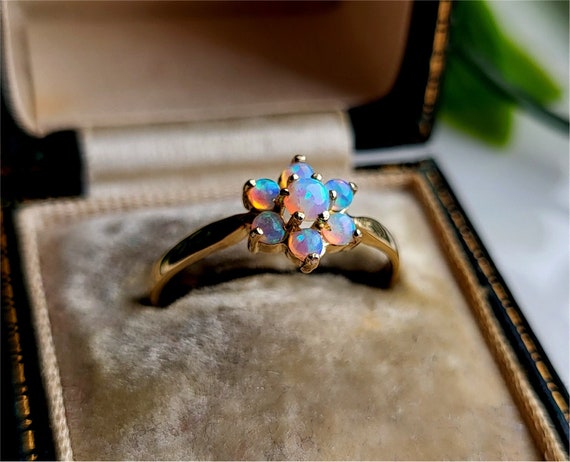 PRETTY Solid 9ct Gold Opal Cluster Ring, STATEMEN… - image 1