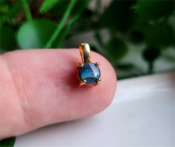 9ct Opal Triplet Pendant 9ct Opal Triplet Pendant