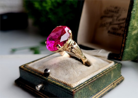 STATEMENT RING. 9ct Gold Ruby Ring. RESiZING AVAi… - image 2