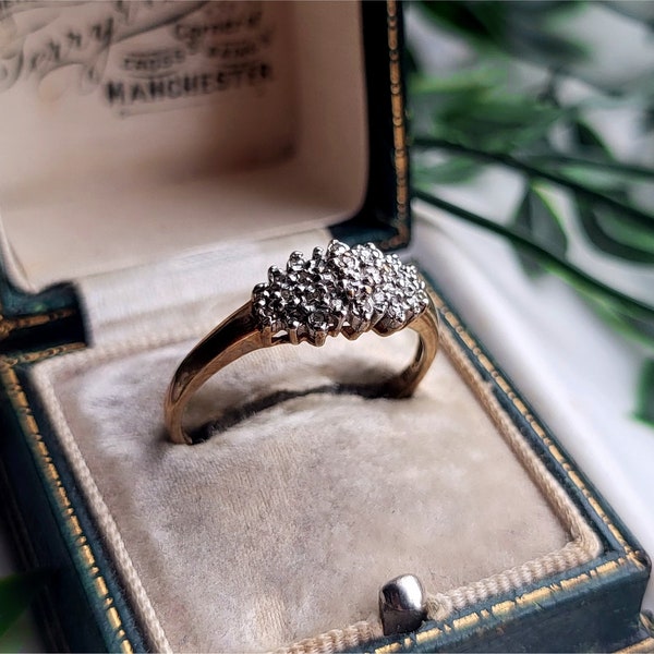 IMPRESSIVE Vintage 9ct Gold Diamond Cluster Ring. PACKED Full of DiAMONDS! 9ct Gold Diamond Ring [Ref00JS]