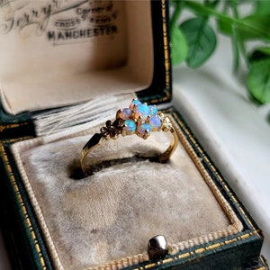 UNUSUAL Vinage 9ct Gold Opal Cluster Ring, STATEMENT Ring, Packed FULL of Opals, Vintage 9ct Gold Opal Ring, Gold Opal Rings, [Ref00js3]