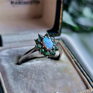 STUNNING Vintage Sterling Silver Opal Emerald Cluster Ring. Vintage Silver Emerald Ring. Vintage Silver Opal Ring LAYAWAY AVAILABLE [Ref00]