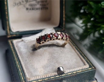UNUSUAL Vintage 9ct Gold Garnet Eternity Ring. RESIZING AVAILABLE! Gold Garnet Ring. Vintage Garnet Ring [Ref00T]