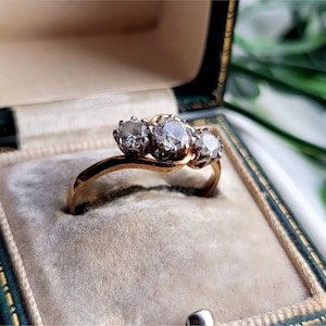 STUNNING Vintage 9ct Gold White Cz Trilogy Ring. RESIZING AVAILABLE Gold Trilogy Ring. Vintage Trilogy Ring. 9ct Gold Ring [Ref00JS]