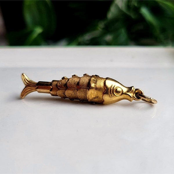 Ciondolo a forma di pesce vintage ARTICOLATO in oro da 9 ct. Ciondolo a forma di pesce in oro da 9 ct. COMPLETAMENTE MARCHIATO [ref00js1]
