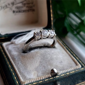 ECHTE Vintage 9 Karat Gold Diamant Trilogy Ring. 9 Karat WEISSGOLD! Gold Trilogy Ring LAYAWAY VERFÜGBAR [ref00n]