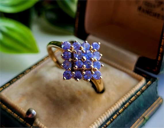 Vintage 9ct Gold Amethyst Cluster Ring. 9ct Gold Ring. 9ct Gold Amethyst Ring LAYAWAY AVAILABLE [ref00js]