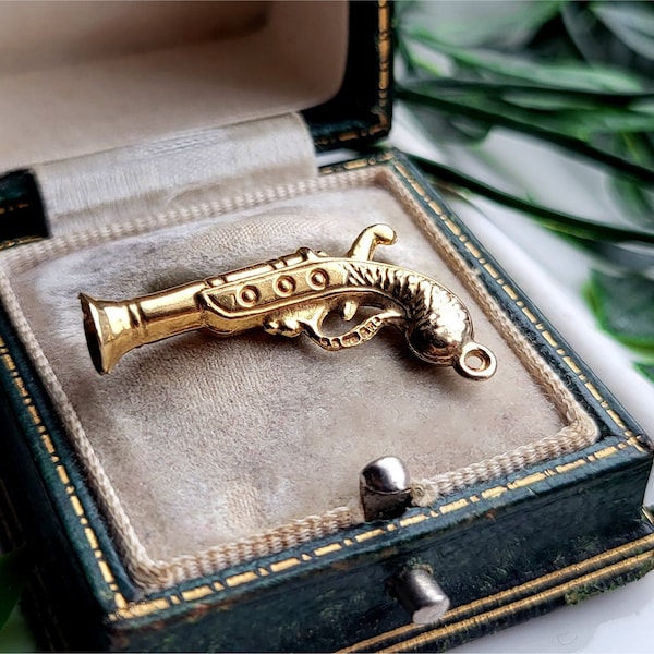 VERY DETAILED Vintage 9ct Gold Gun Charm, Fully Hallmarked. 9ct Gold Gun Pendant. (Ref00JS1)