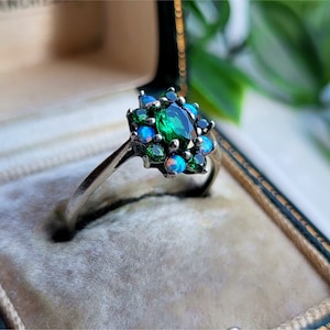 STUNNING Vintage Sterling Silver Opal Emerald Cluster Ring. Vintage Silver Emerald Ring. Vintage Silver Opal Ring LAYAWAY AVAILABLE [Ref00]