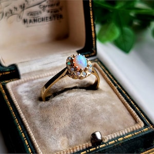 UNUSUAL Vinage 9ct Gold Opal Cluster Ring, STATEMENT Ring, Packed FULL of Opals, Vintage 9ct Gold Opal Ring, Gold Opal Rings, [Ref00j]