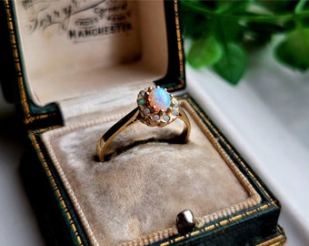 UNUSUAL Vinage 9ct Gold Opal Cluster Ring, STATEMENT Ring, Packed FULL of Opals, Vintage 9ct Gold Opal Ring, Gold Opal Rings, [Ref00op]