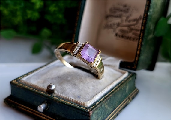 INCREDIBLE Vintage 9ct Gold Amethyst Diamond Cluster Ring. 8 DiAMONDS! FREE RESIZE 9ct Gold Diamond Ring. 9ct Gold Amethyst Ring (Rfr)