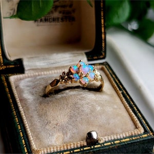 UNUSUAL Vinage 9ct Gold Opal Cluster Ring, STATEMENT Ring, Packed FULL of Opals, Vintage 9ct Gold Opal Ring, Gold Opal Rings, [Ref00d]
