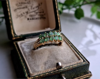 INCREÍBLE Anillo Vintage de Oro de 9 quilates con Esmeralda. Ajuste de Talla GRATIS. Anillo de Oro de 9 quilates con Esmeralda. Anillo de Oro con Esmeralda. Anillo Vintage con Esmeralda (Ref. 00P)