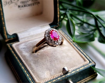 STUNNING Vintage 9ct Gold Ruby White Topaz Cluster Ring. 9ct Gold Ring. 9ct Gold Ruby Ring RESIZING AVAILABLE [Ref00js1]