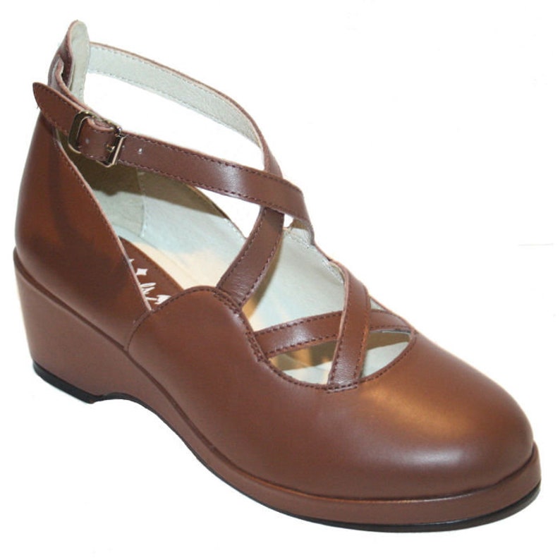Rocket Originals 1940s/1950s Celia Style In Brown Leather UK Size 5. New in Box image 1