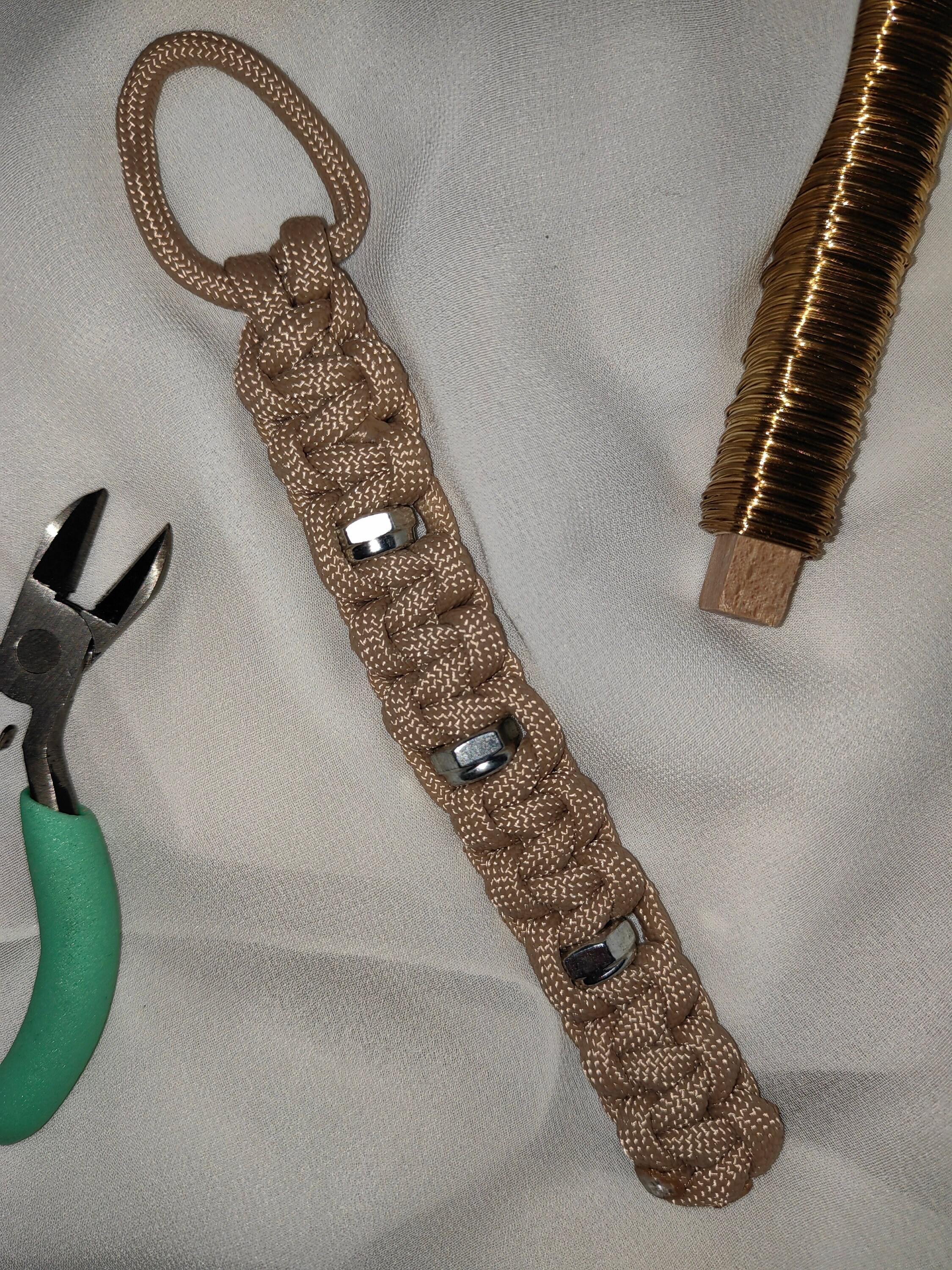 Paracord Keychain for Men | Backpack tag | diaper bag tag | birthday present | Camping | camping | Christmas present