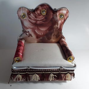Wooden Laddu Gopal Sinhasan For Pooja Mandir Kanha Ji Singhasan Krishna Singhasan, Aasan