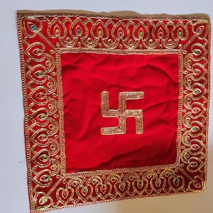 Aasan Pooja Matte Aasan Puja Aasan Dekoratives Tuch für Pooja Puja, in allen Größen Traditionelles Mehrzweck-Pooja-Dekor-Dekorationsgeschenk, Diwali